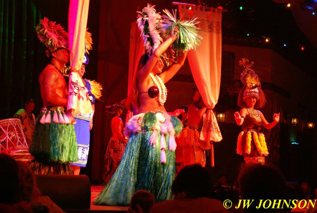 Polynesian Show Female Dancer 3