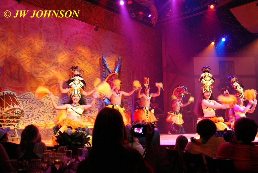 Polynesian Show Hula Dancers 2