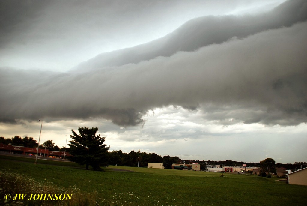 0704 Squall Line Sweeps Across Sullivan Looking West