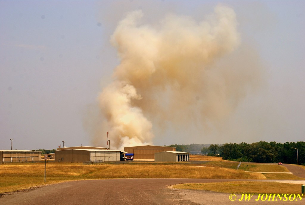 01 Large Column of Heavy Smoke