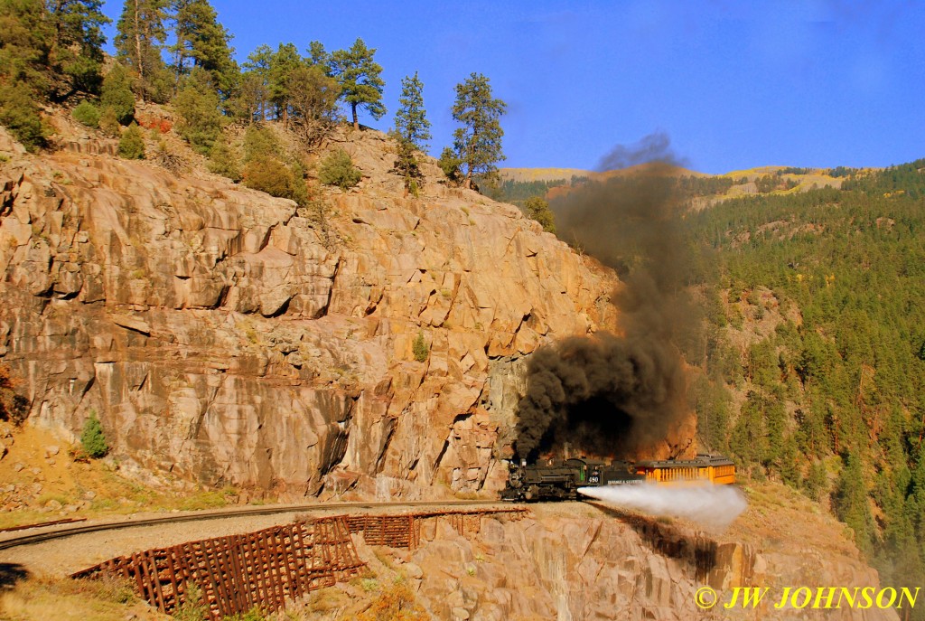 DSNRG 480 SB Enters Horseshoe Curve 7