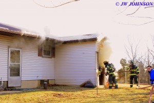 06 BFD & SFD Crews Enter Basement