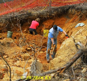 21 Ed & Lisa Digging on Wall