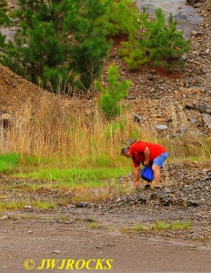 39 Ray Finding Pyrite