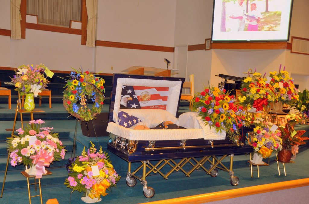 02 Beautiful Casket and Flowers